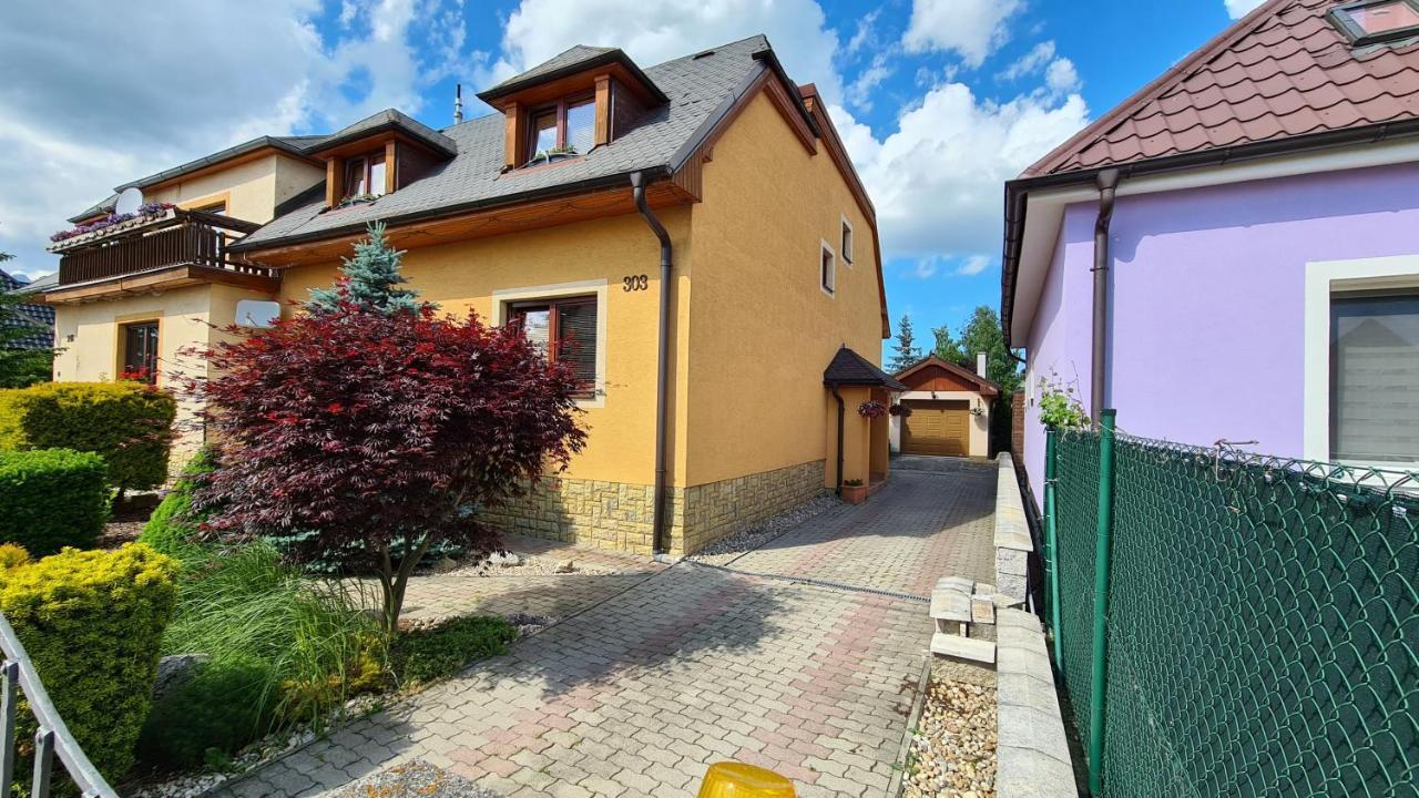 Rodinny Dom "Ako Doma" Velky Slavkov Exterior photo